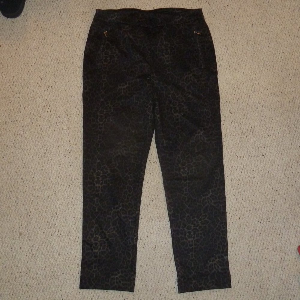 Wantable Black Brown Leopard Print Pants M 8 Short